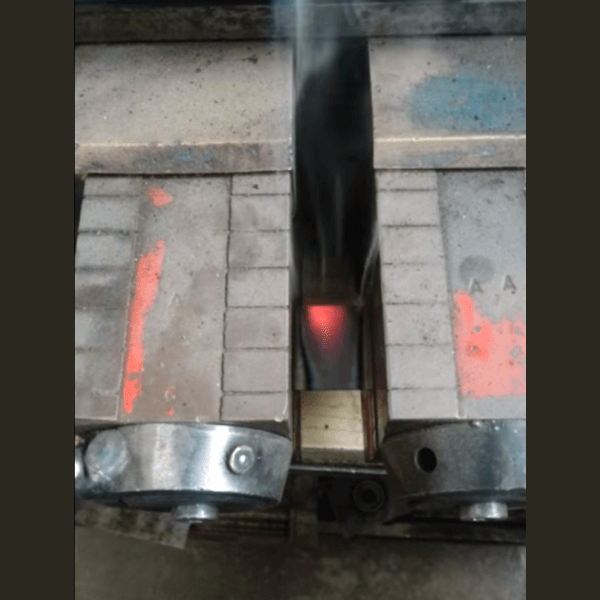 Proceso de soldadura de sierra de cinta / Bandsaw blade welding process